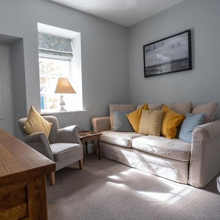Hassop Station Apartment On The Monsal Trail ベイクウェル エクステリア 写真