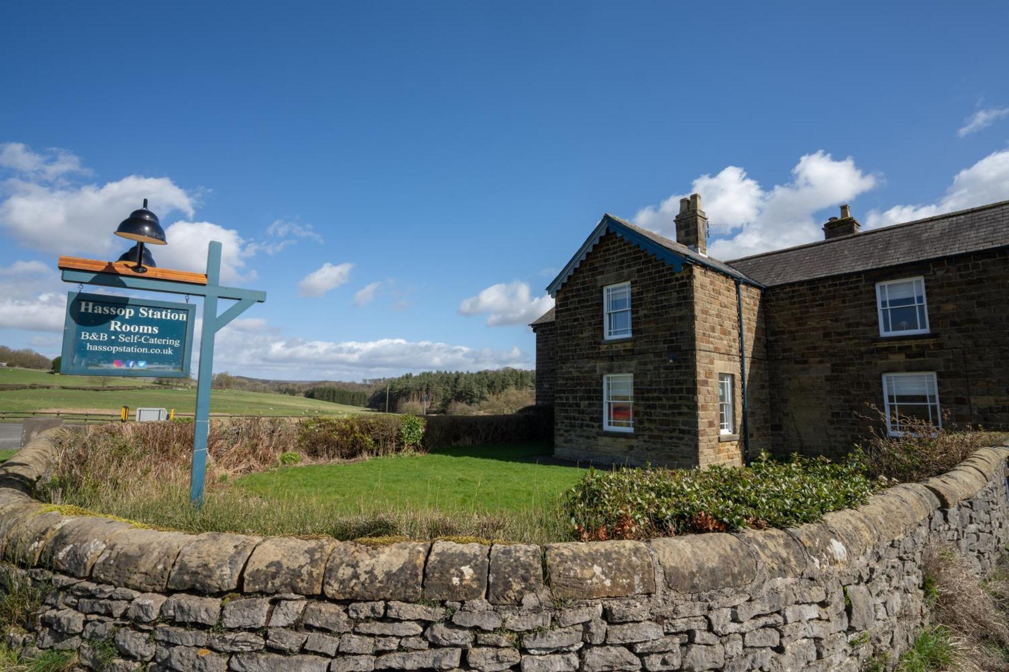 Hassop Station Apartment On The Monsal Trail ベイクウェル エクステリア 写真